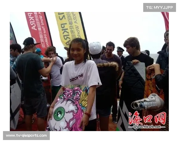 风筝冲浪选手勇救落水儿童获嘉奖感动全场 风筝冲浪选手勇救落水儿童获嘉奖感动全场