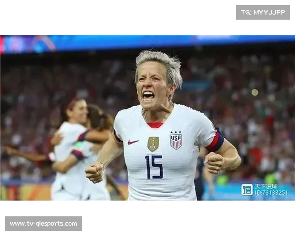 朗斯前锋爱德华梅开二度,成为球队取胜关键 朗斯前锋爱德华梅开二度,成为球队取胜关键